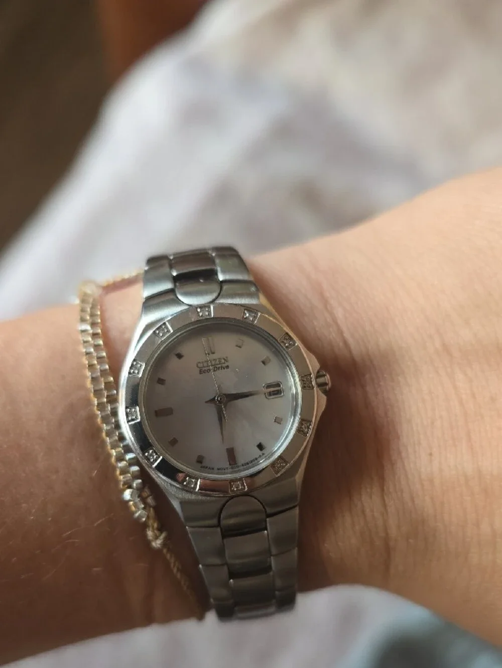 Silver-tone Citizen Eco-Drive Vintage Watch. Small Wrist , Petite Size.